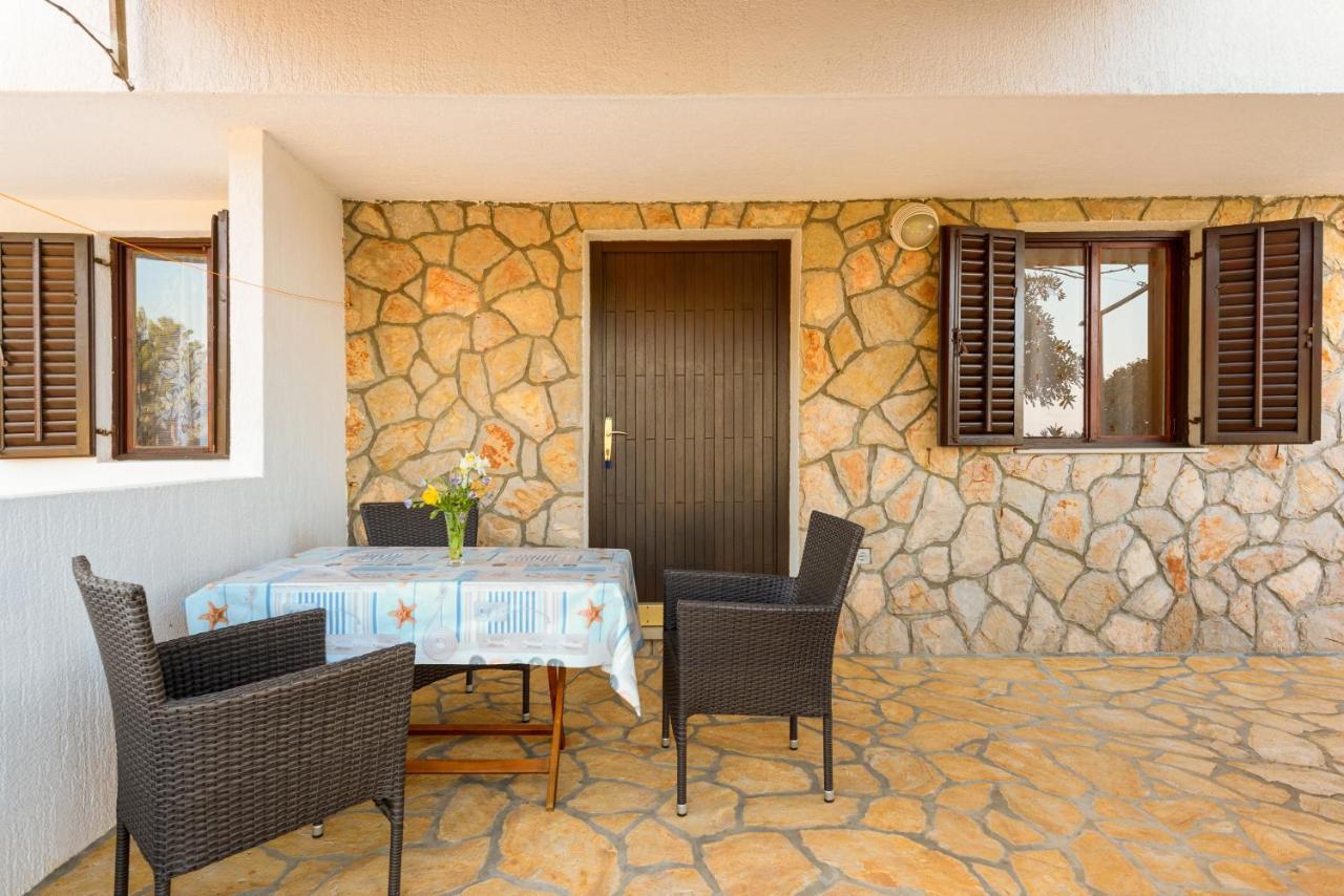 Apartments By The Sea Basina, Hvar - 11817 Vrbanj Ngoại thất bức ảnh